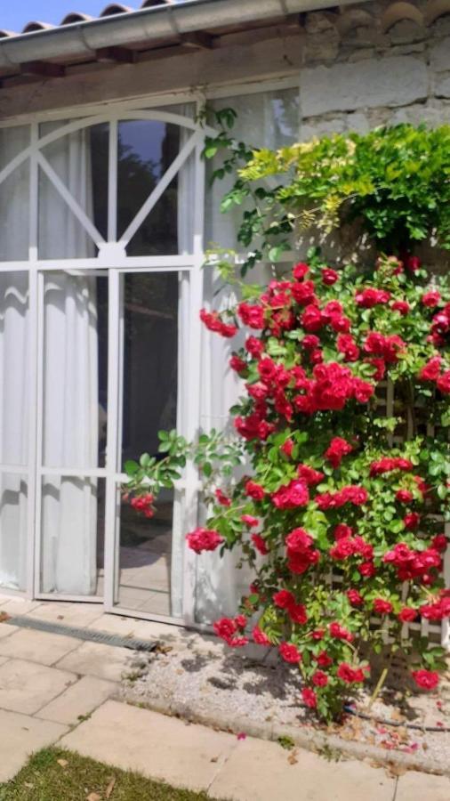 Jas De Berrias Chambre D'Hote Exterior photo